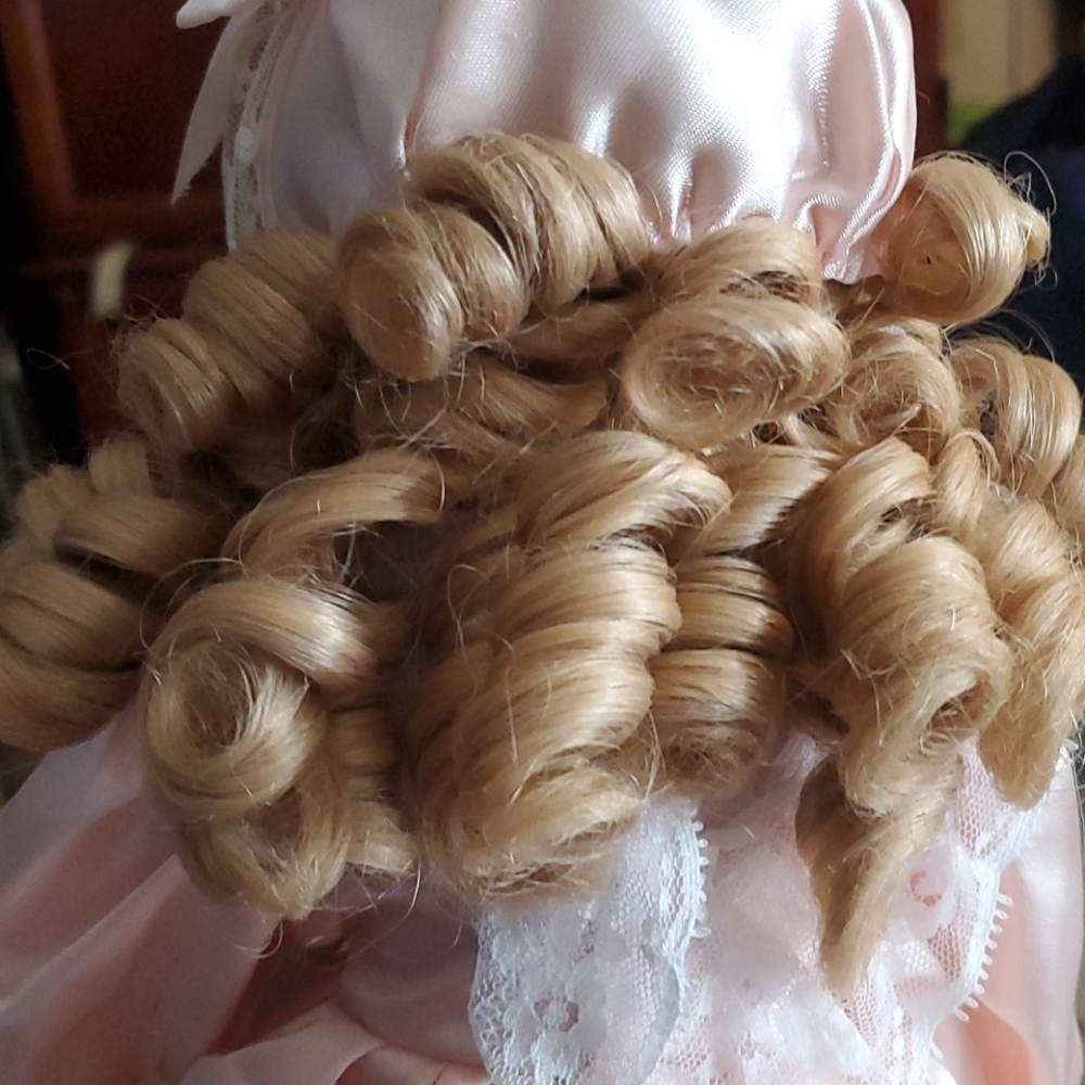 Precious doll - Picture 7 of 9